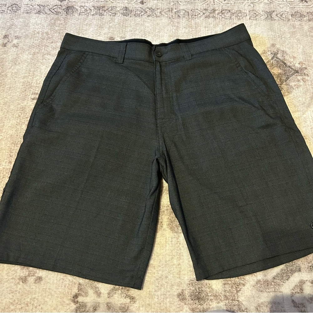 Hang Ten Men's Black Shorts Flat Front Size‎ 36